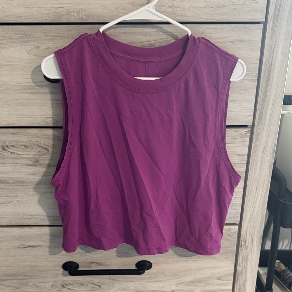 Lululemon tank